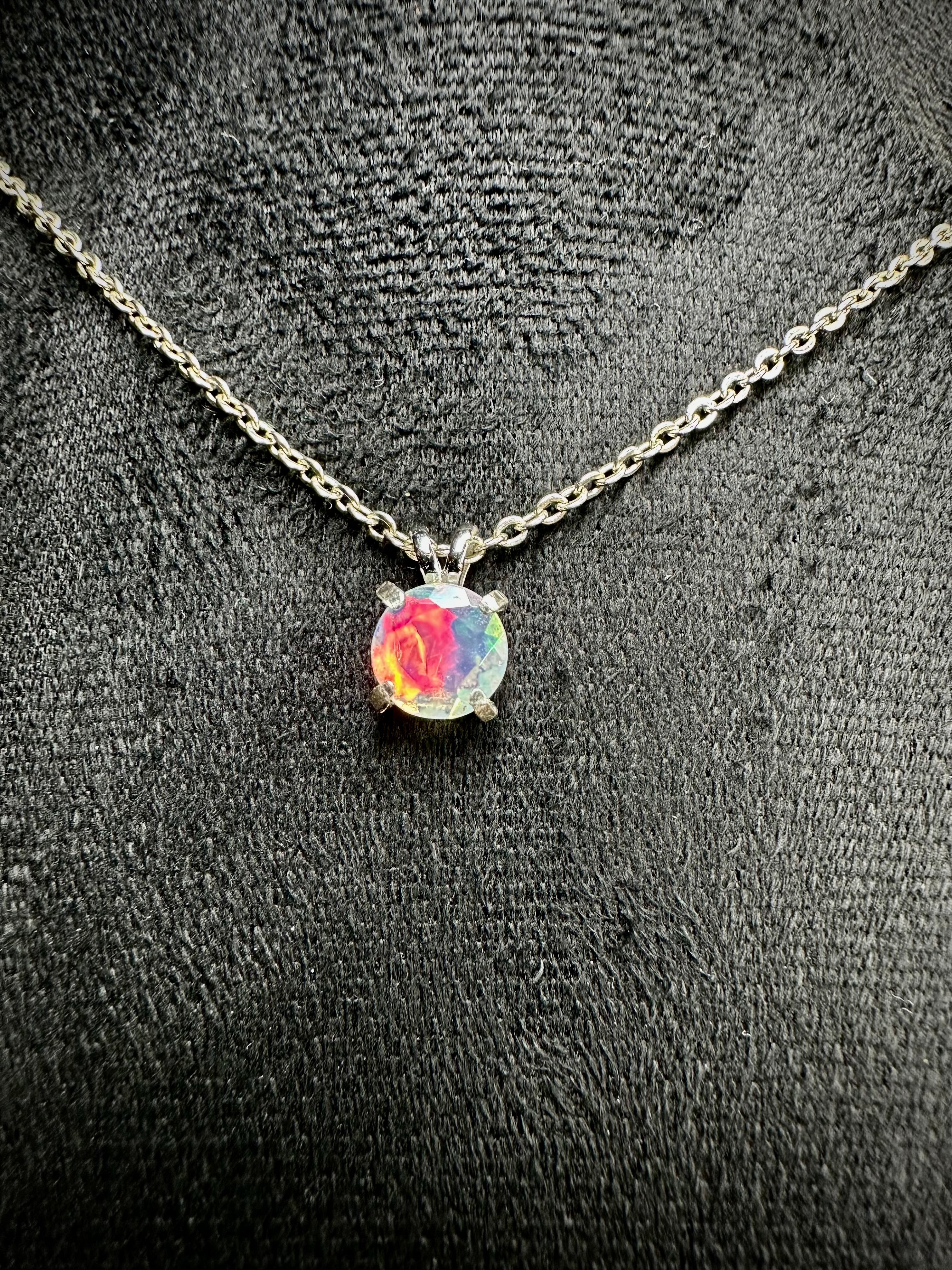 925 Ethiopian Opal Solitaire pendant