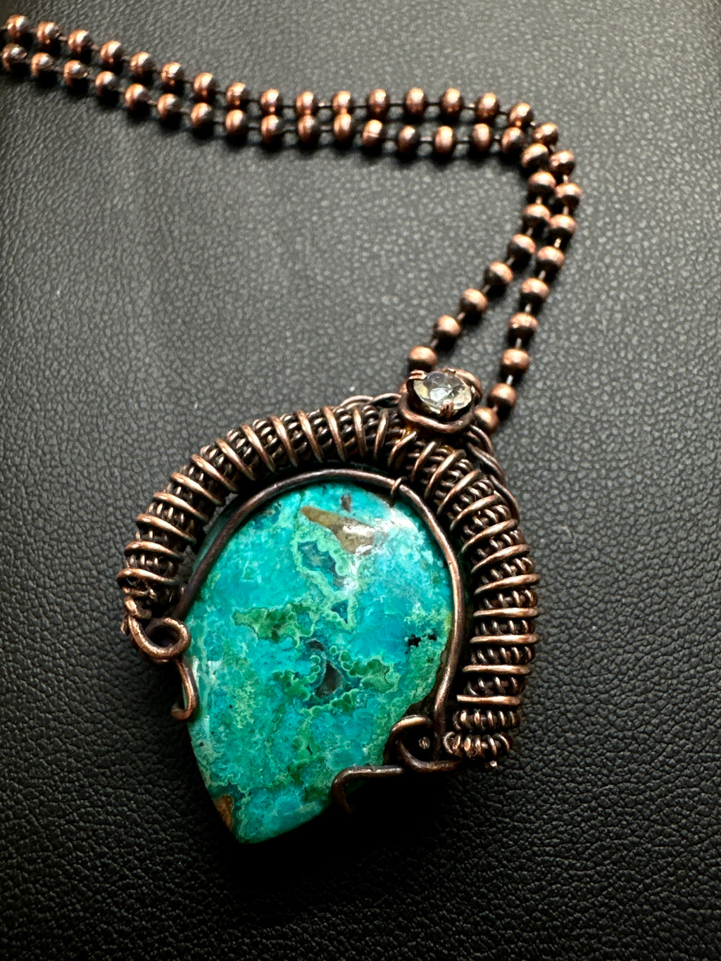 Quantum Quattro Pendant