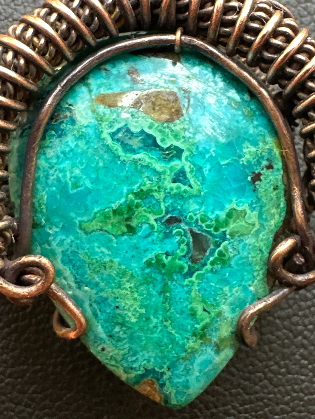 Quantum Quattro Pendant